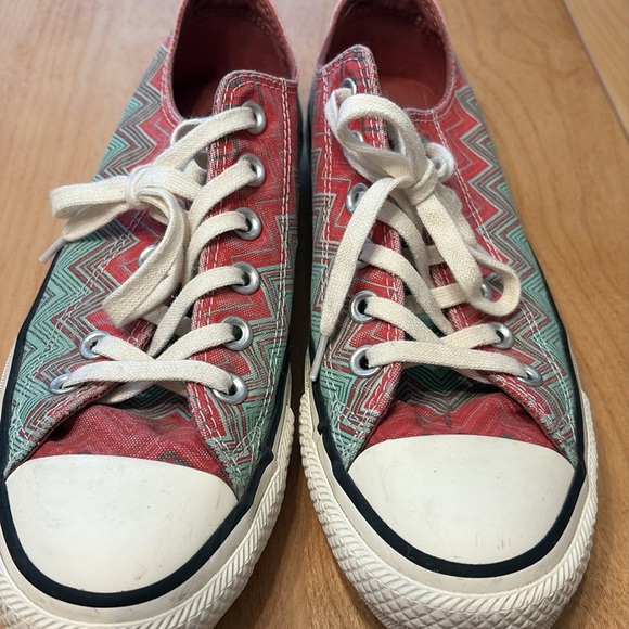 Converse Missoni Collab Chevron Pattern Sneakers.  Women’s size 8 - Picture 3 of 9